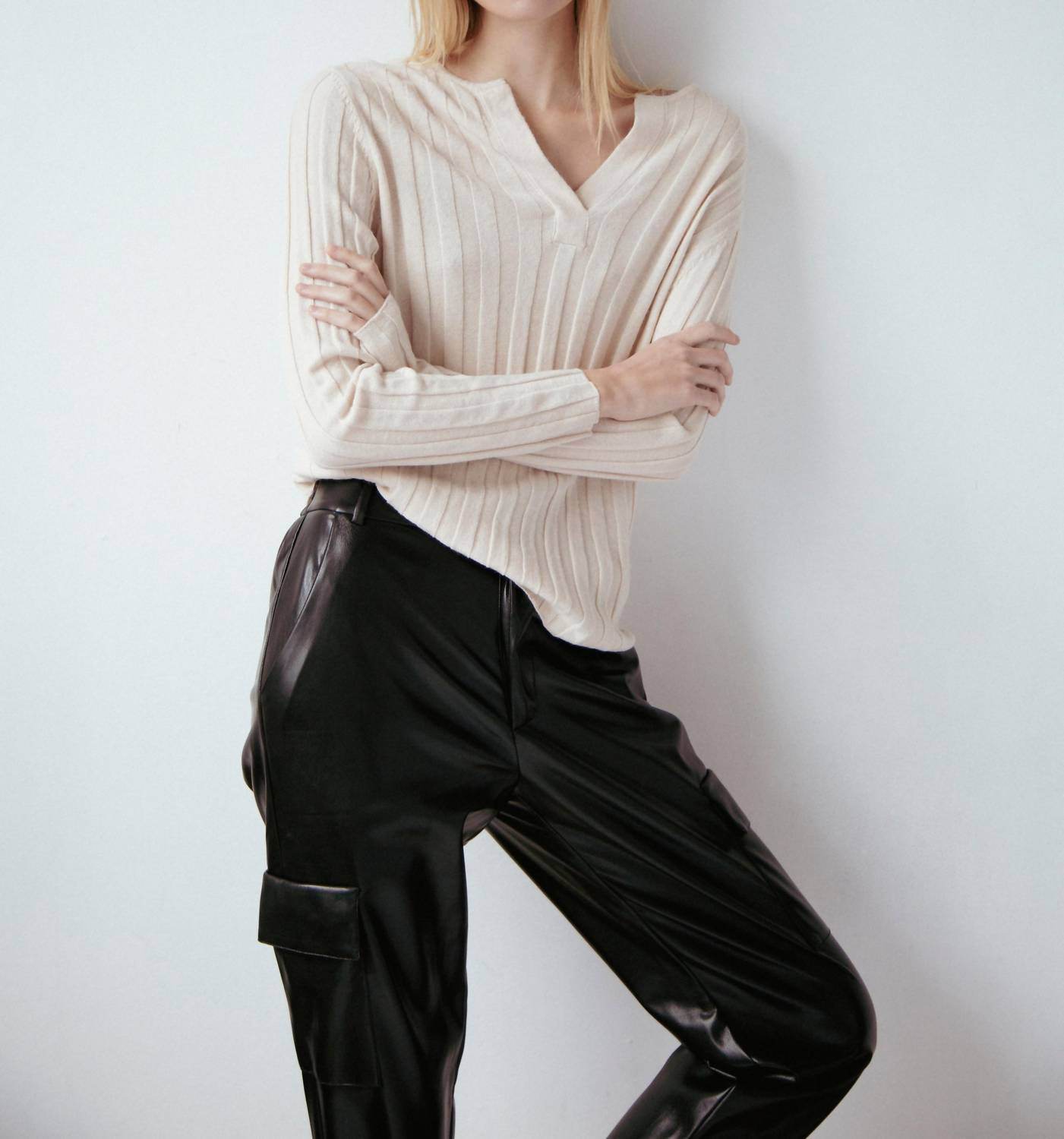 Amanda Maria - Cashmere Blend Ribbed V Sweater - Rack Hunt -