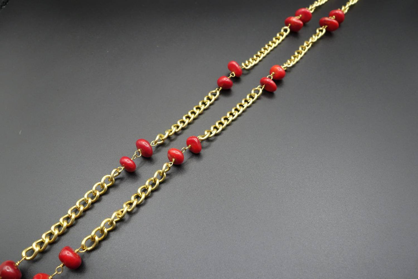 StandAwt - Women's Coral Sunglasses Chain - Rack Hunt -