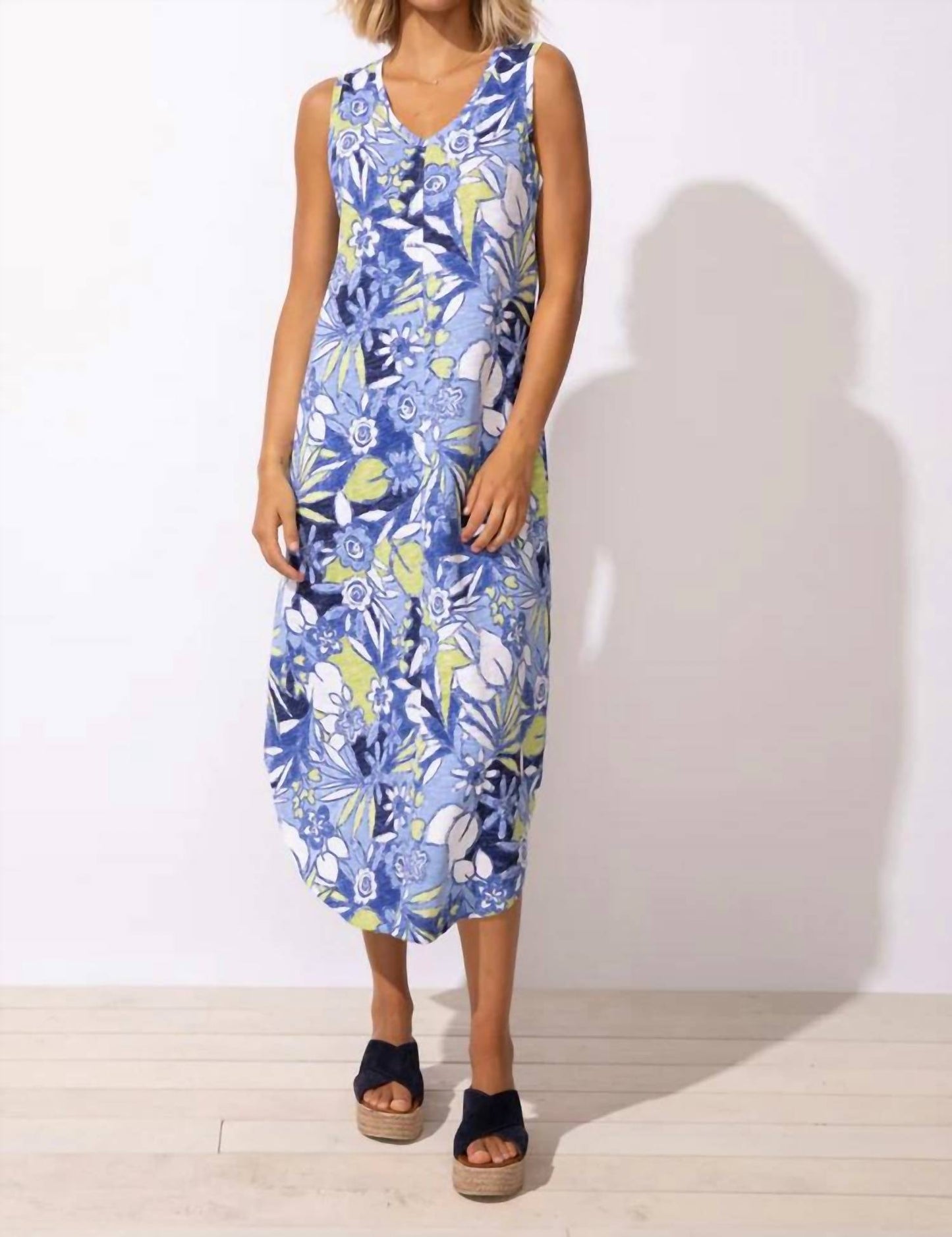 Floral Sleeveless Seamed Dress