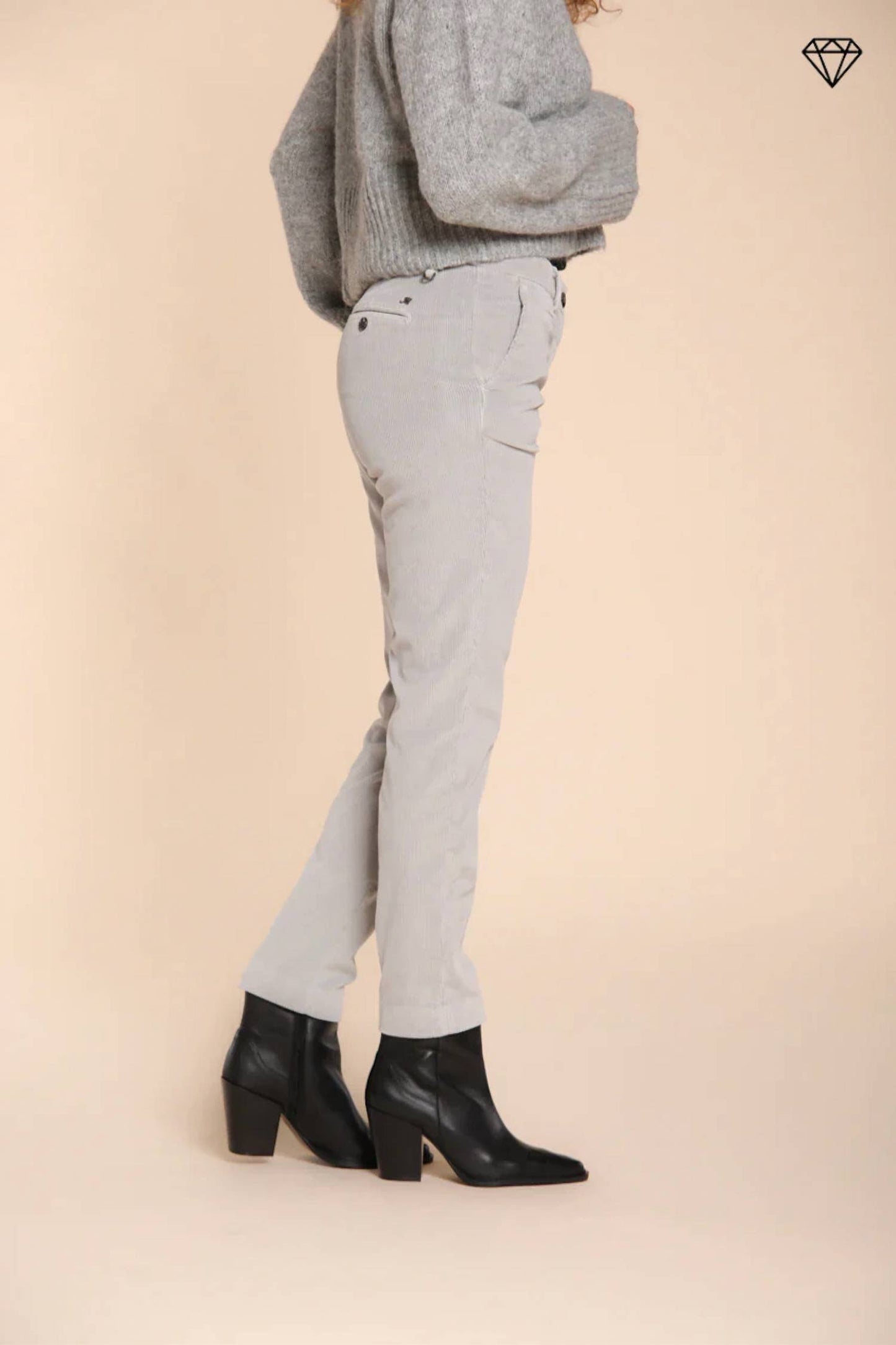 New York Slim Velvet Pant