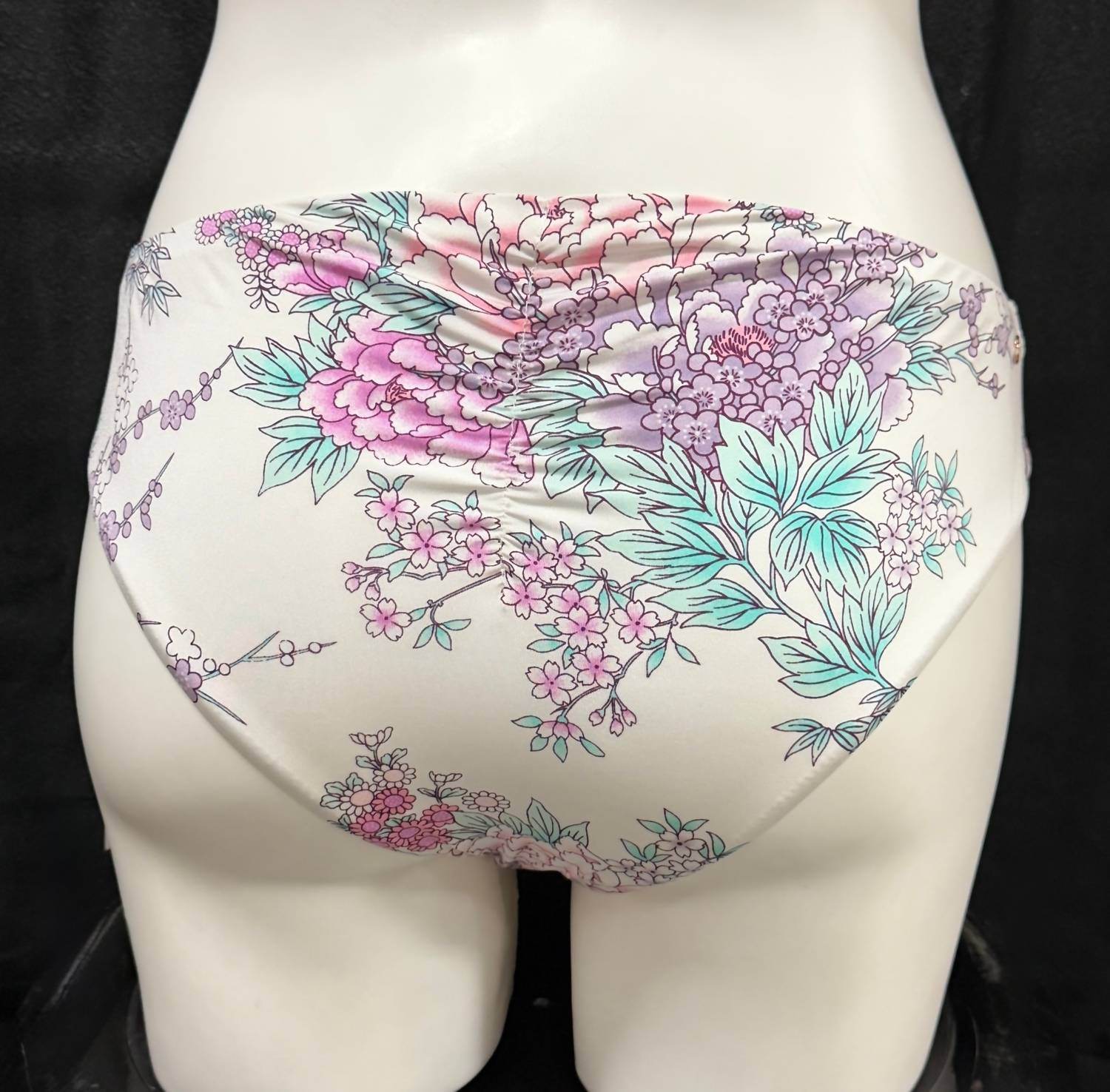 Radio Fiji - Women's Kyoto Mai Pant - Rack Hunt -