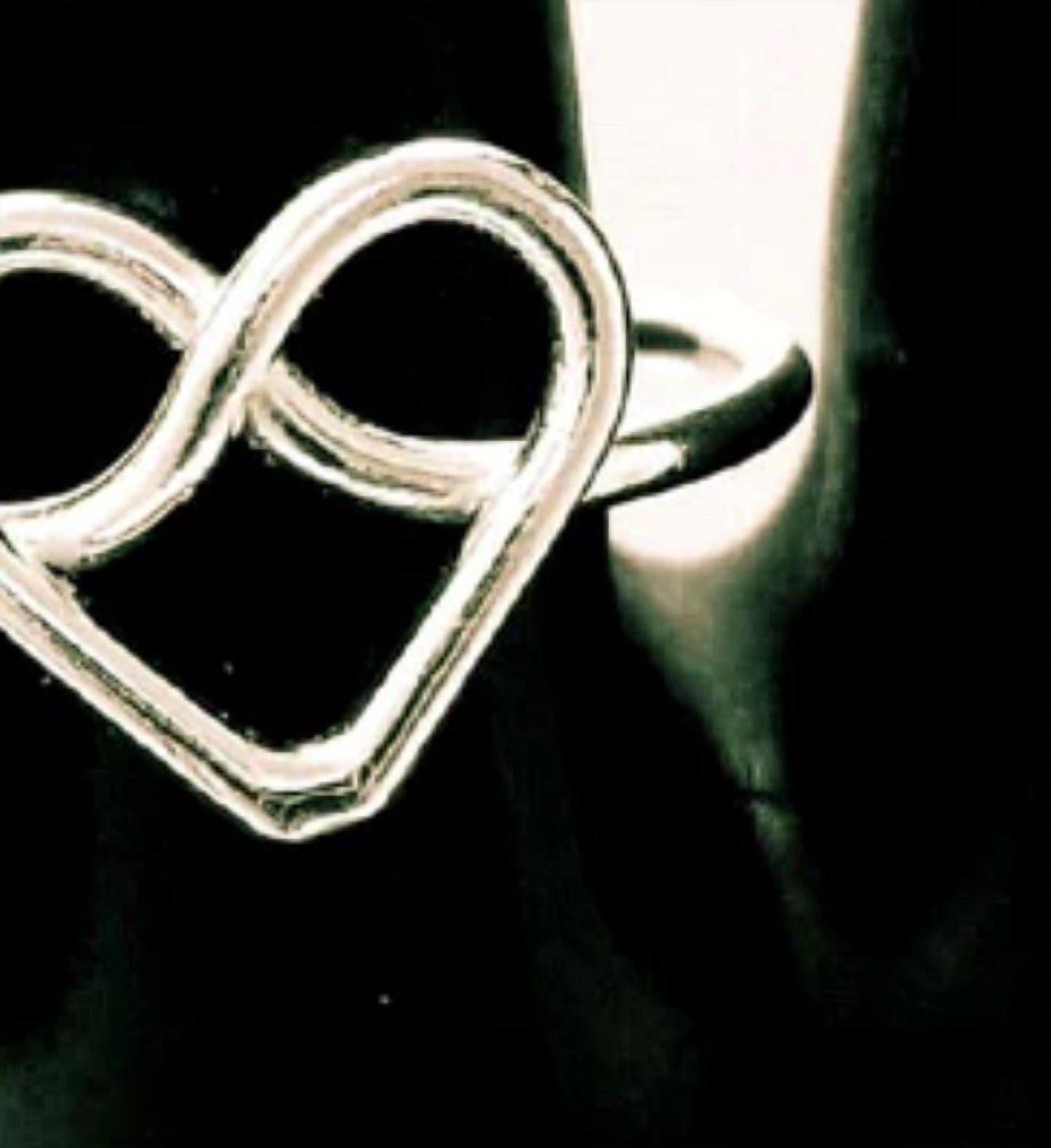 Women's Happy Heart Symbol Ring