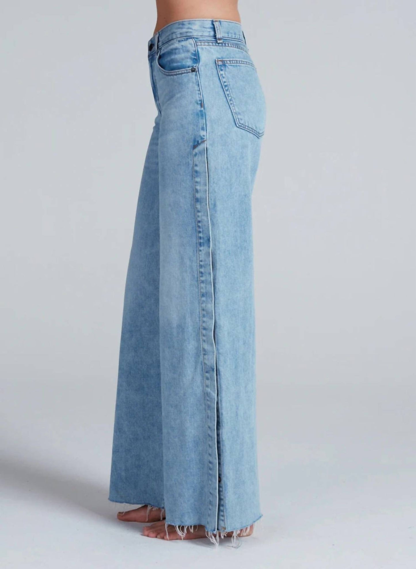 Women's Longboarder Relaxed Straight Leg Jeans