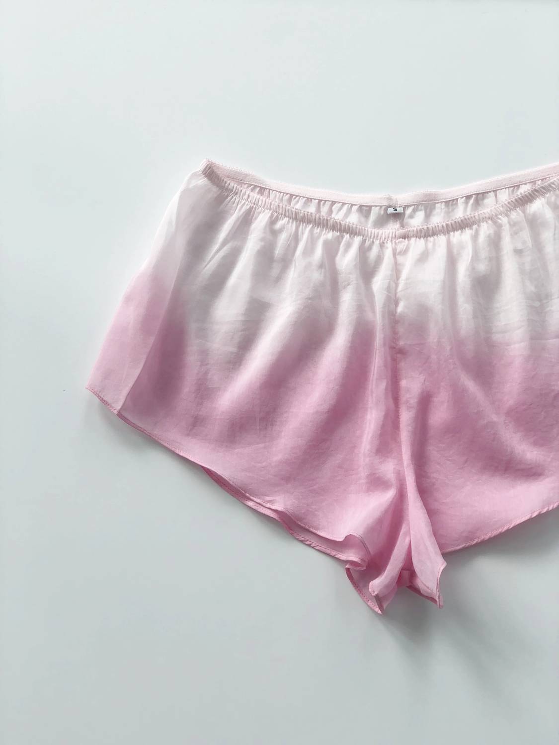 Women's Sheer Gradient Short