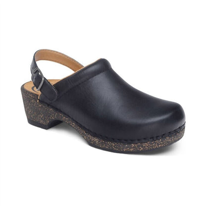 WOMEN'S BECKIE CLOG