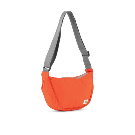 Unisex Farringdon Half Moon Bag