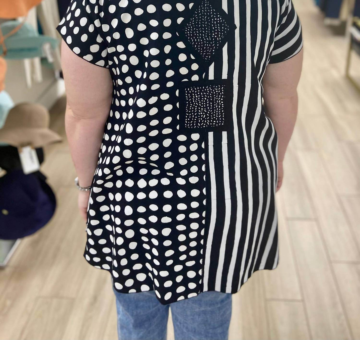 Iguana Lider - Kiana Short Cap Top - Rack Hunt -