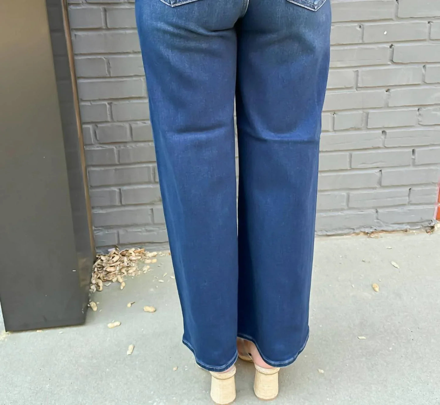 Lilbelle Charlotte - Women's Gia High Rise Wide Leg Jeans - Rack Hunt