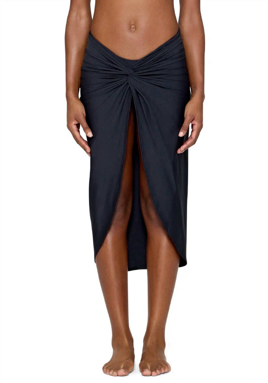 Cleo Sarong