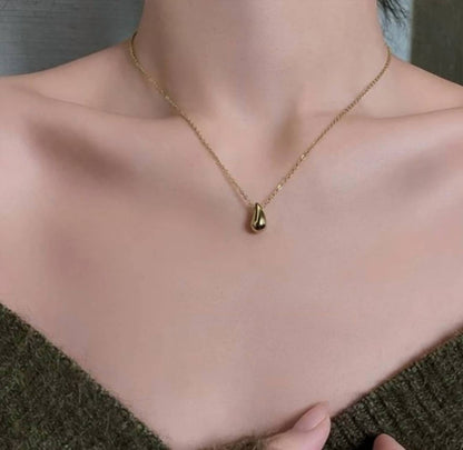 Women's Teardrop Necklace