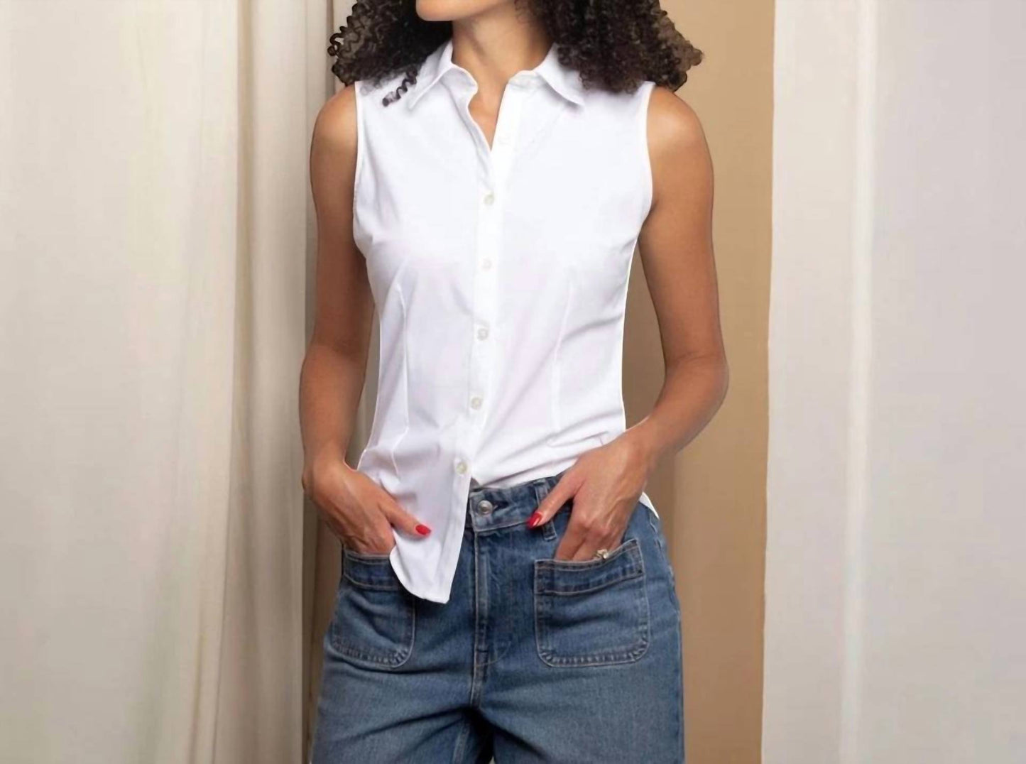 Annie Sleeveless Button Up Shirt