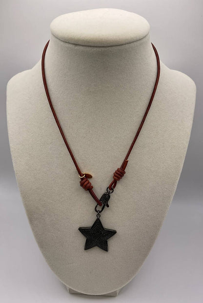 Women's Twig Necklace With Star