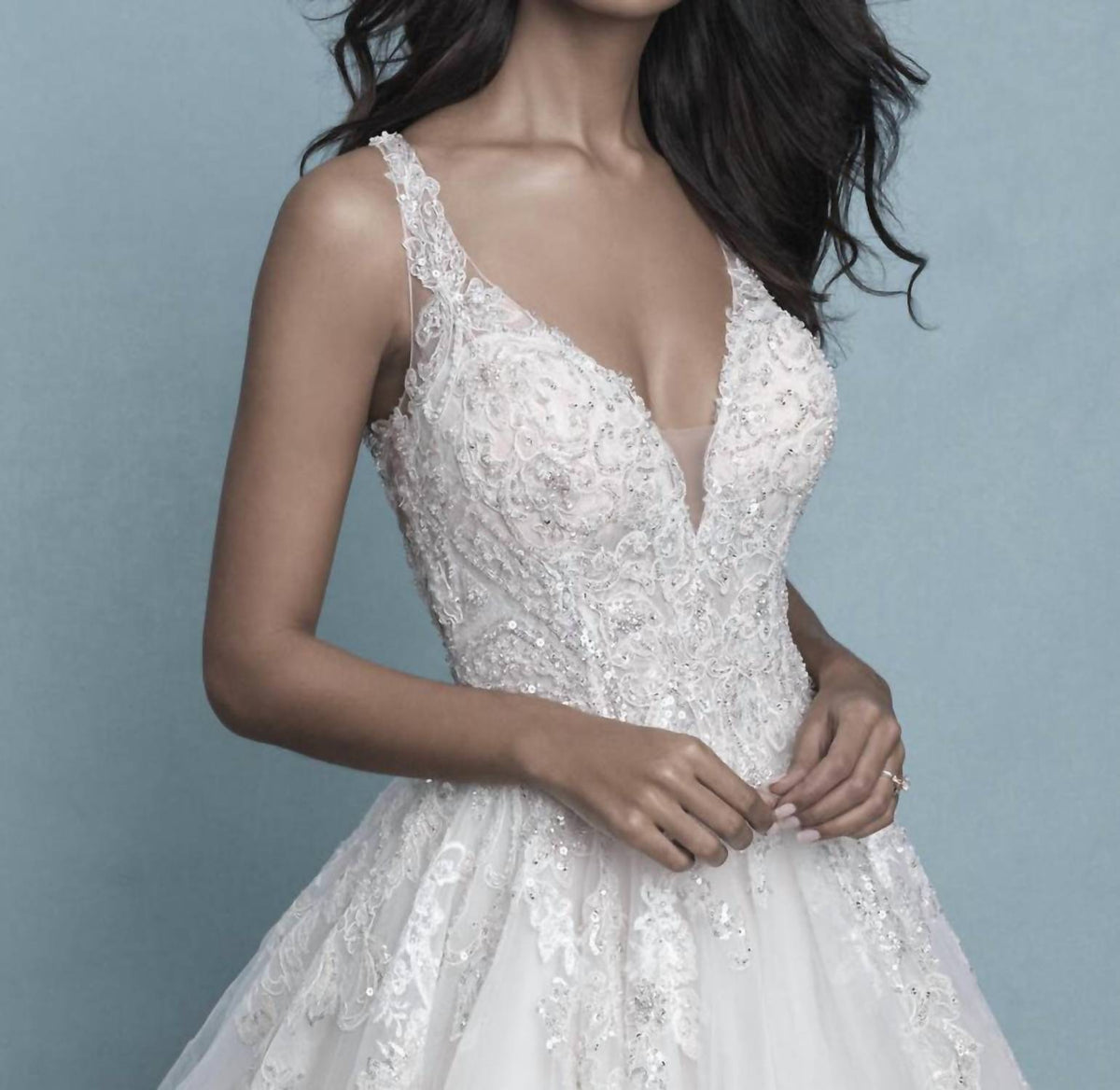 Sleeveless Tulle Wedding Gown