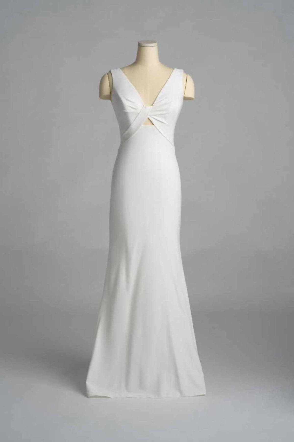 Women's V-Neckline Sleeveless Gown