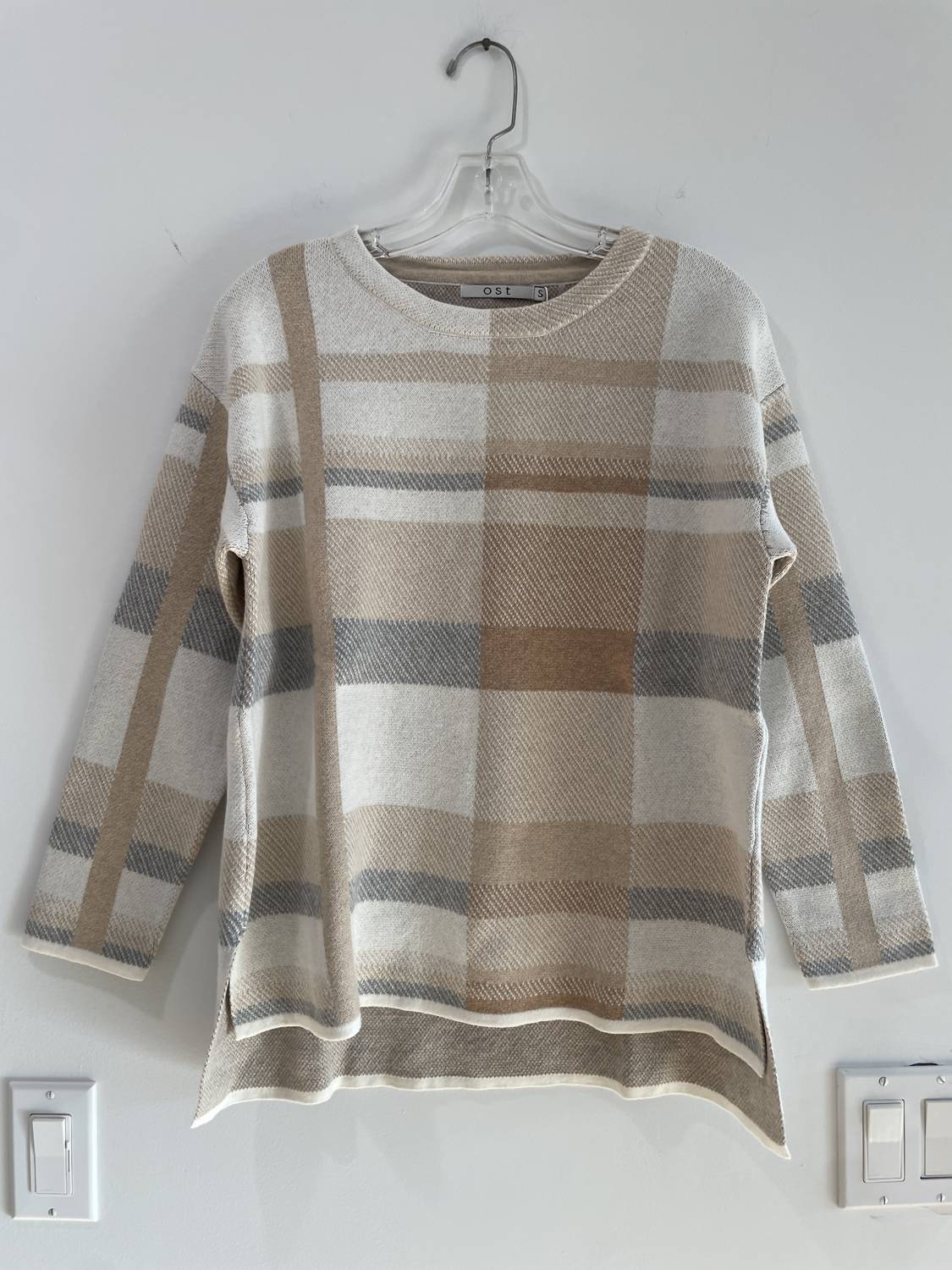 Women's Relaxed Tonal Plaid Top