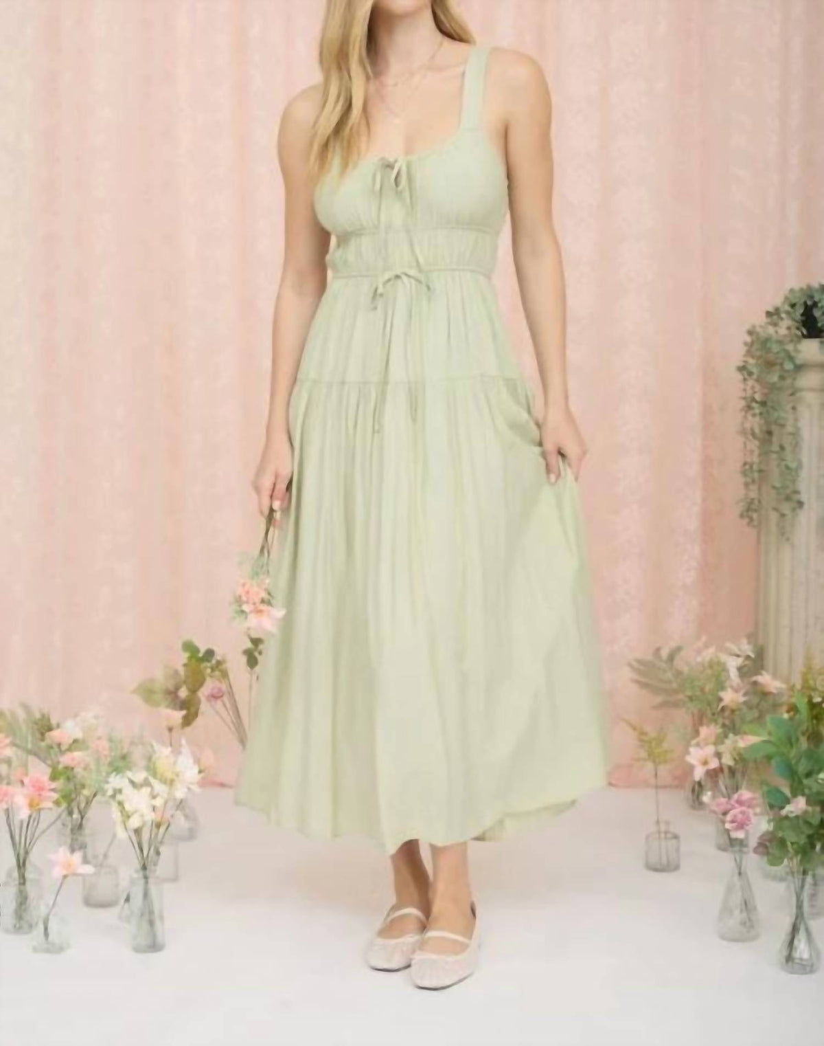 Front Tie Keyhole Detail Sleeveless Midi Dress