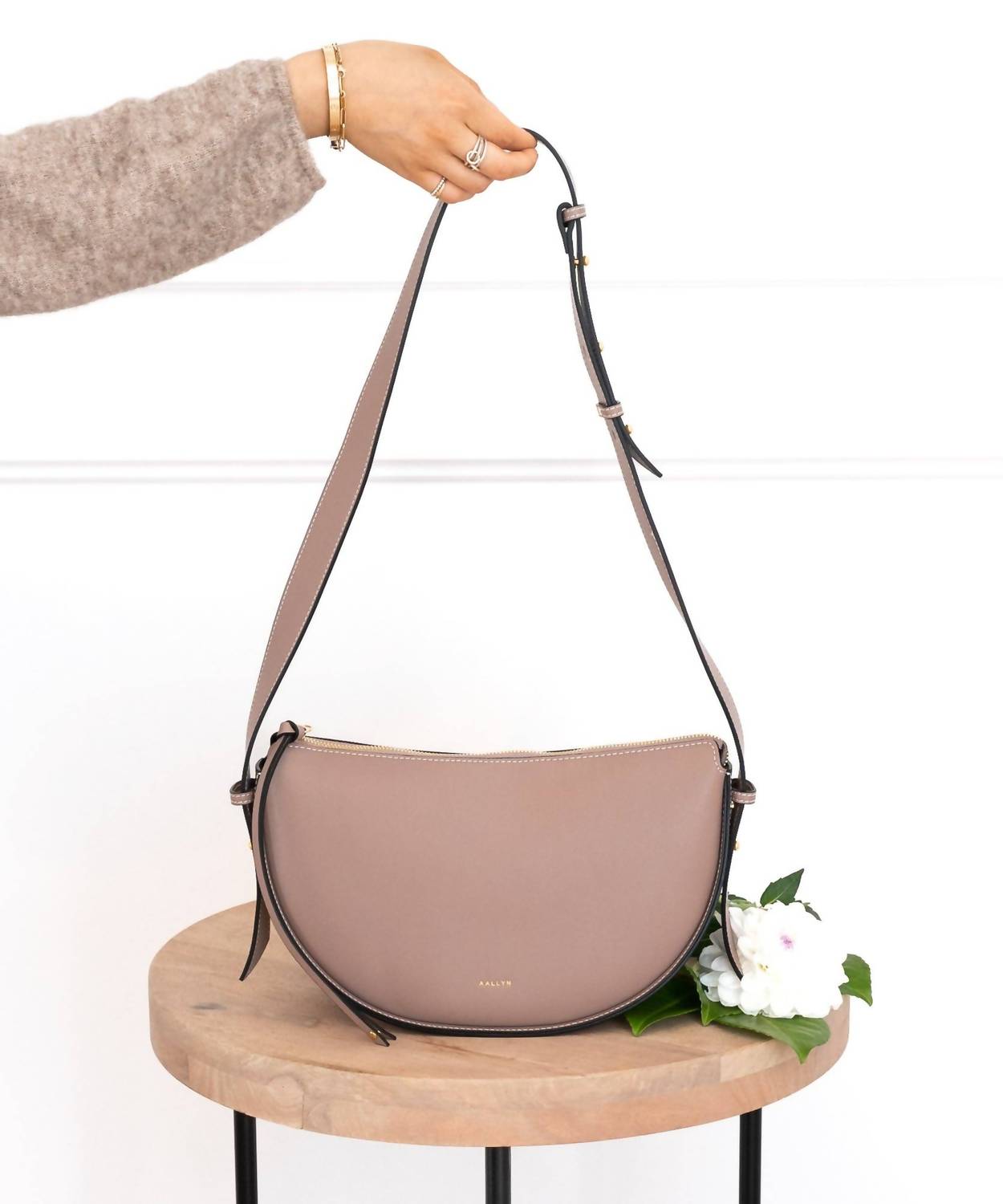 Women's Elara Convertible Leather Bag