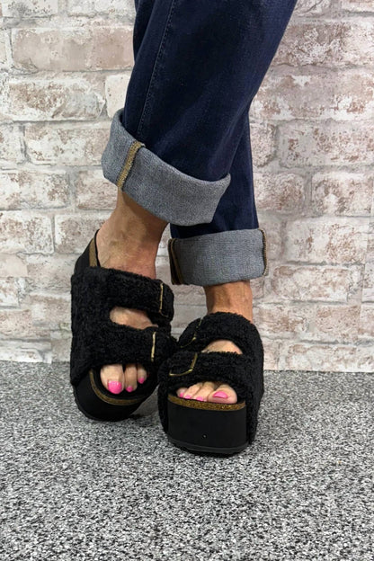 Women's Grounded Lift – Platform Fleece Slide