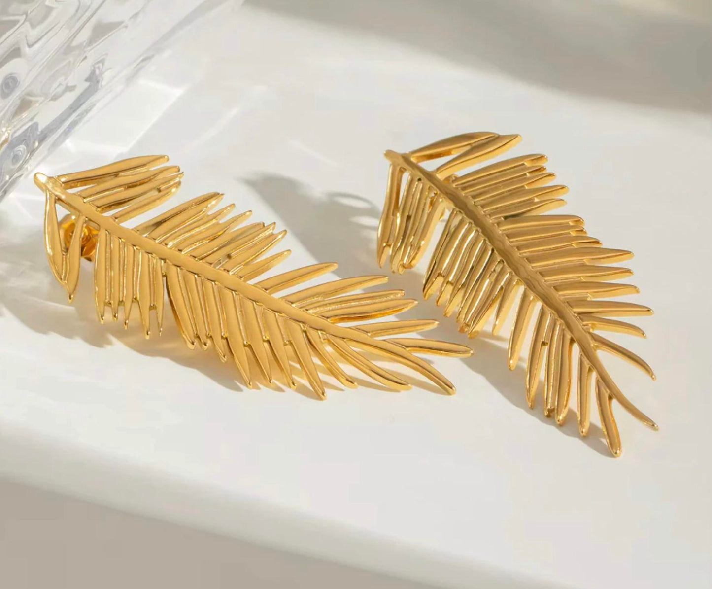 Women's Falling For You Earrings