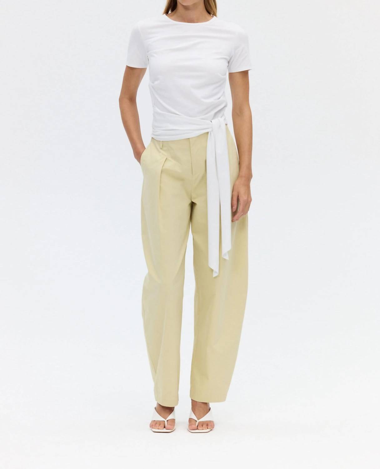 Nova Tie Tee
