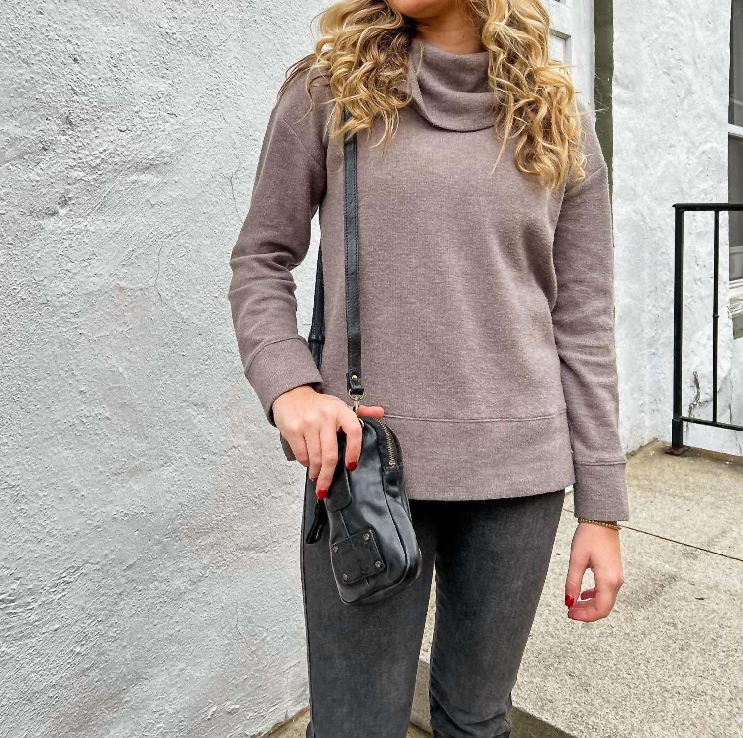 Spaghetti Western - Women's Leather Sling Fanny Bag - Rack Hunt