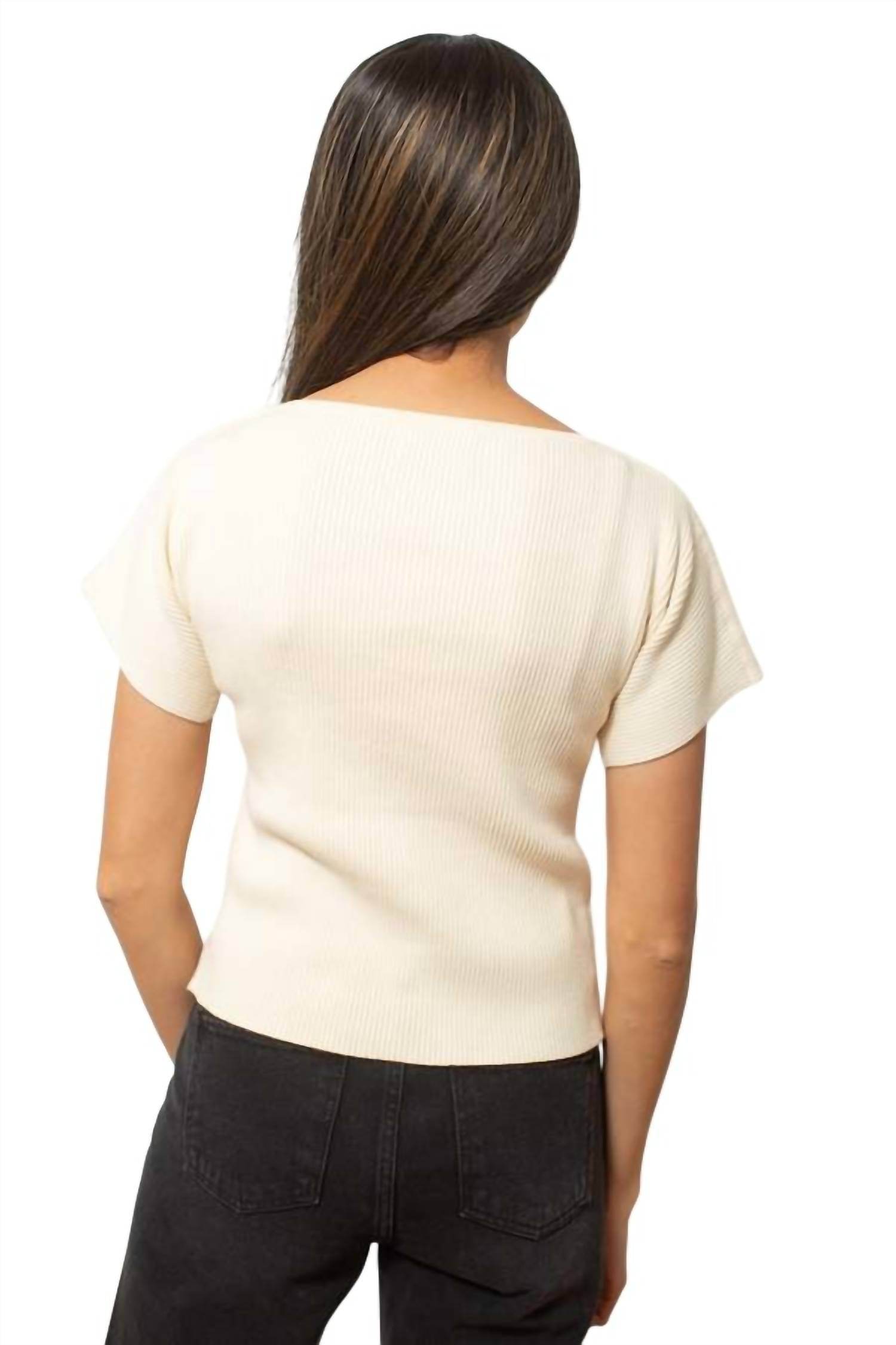 Nia Thomas - Mujer Short Sleeve Top - Rack Hunt