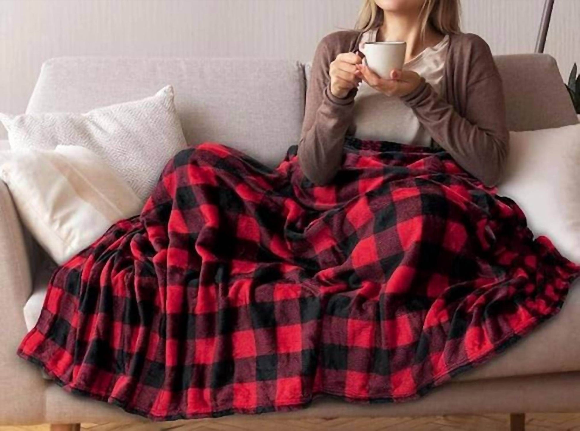 Pavilia - Buffalo Check Plaid Plush Fleece Blanket Throw - Rack Hunt -