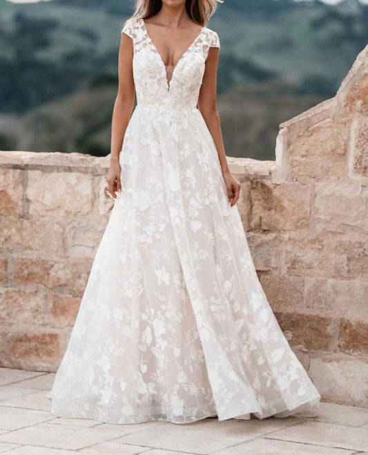 Floral Lace Wedding Dress