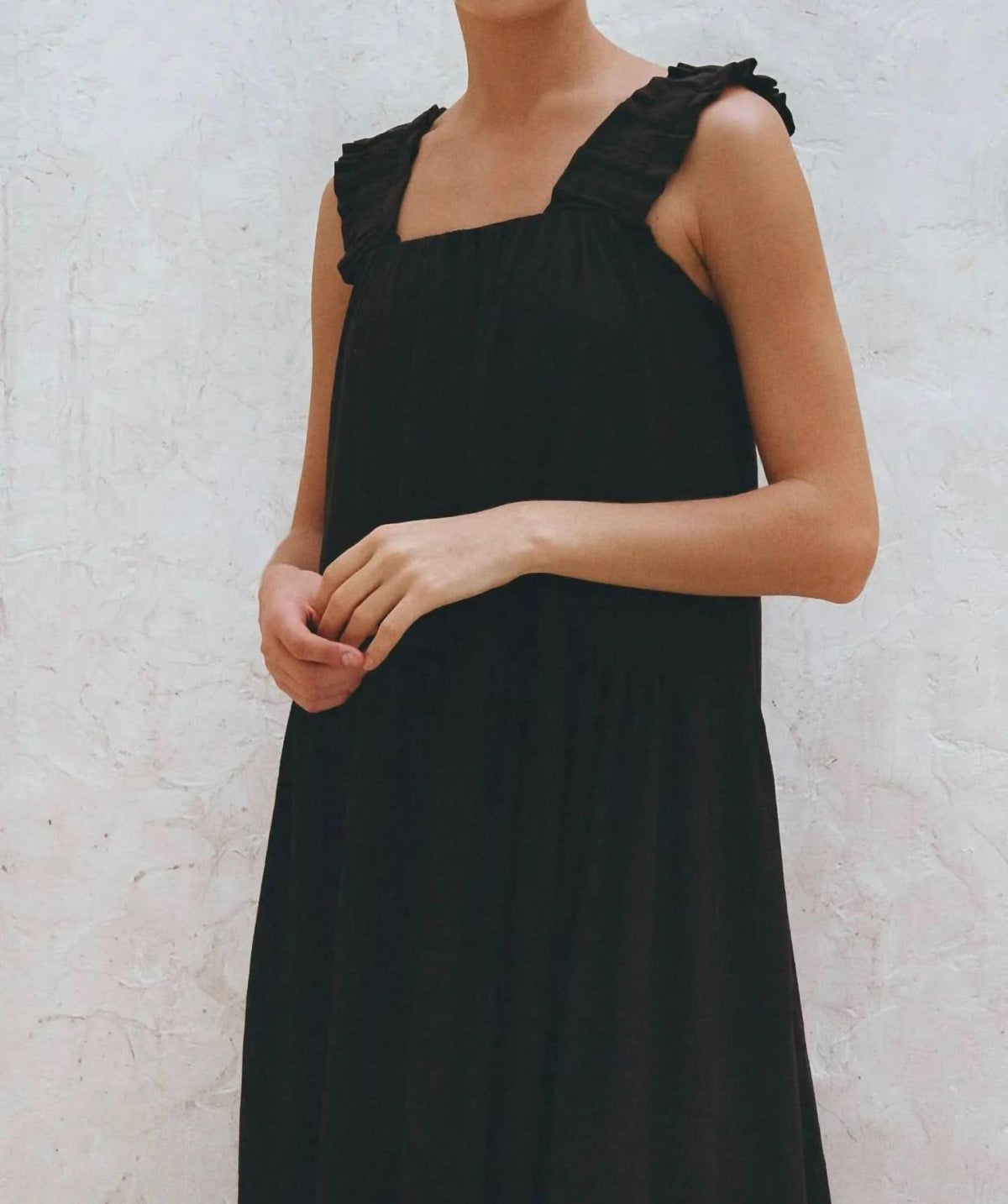La Palma Ruffle Linen Maxi Dress