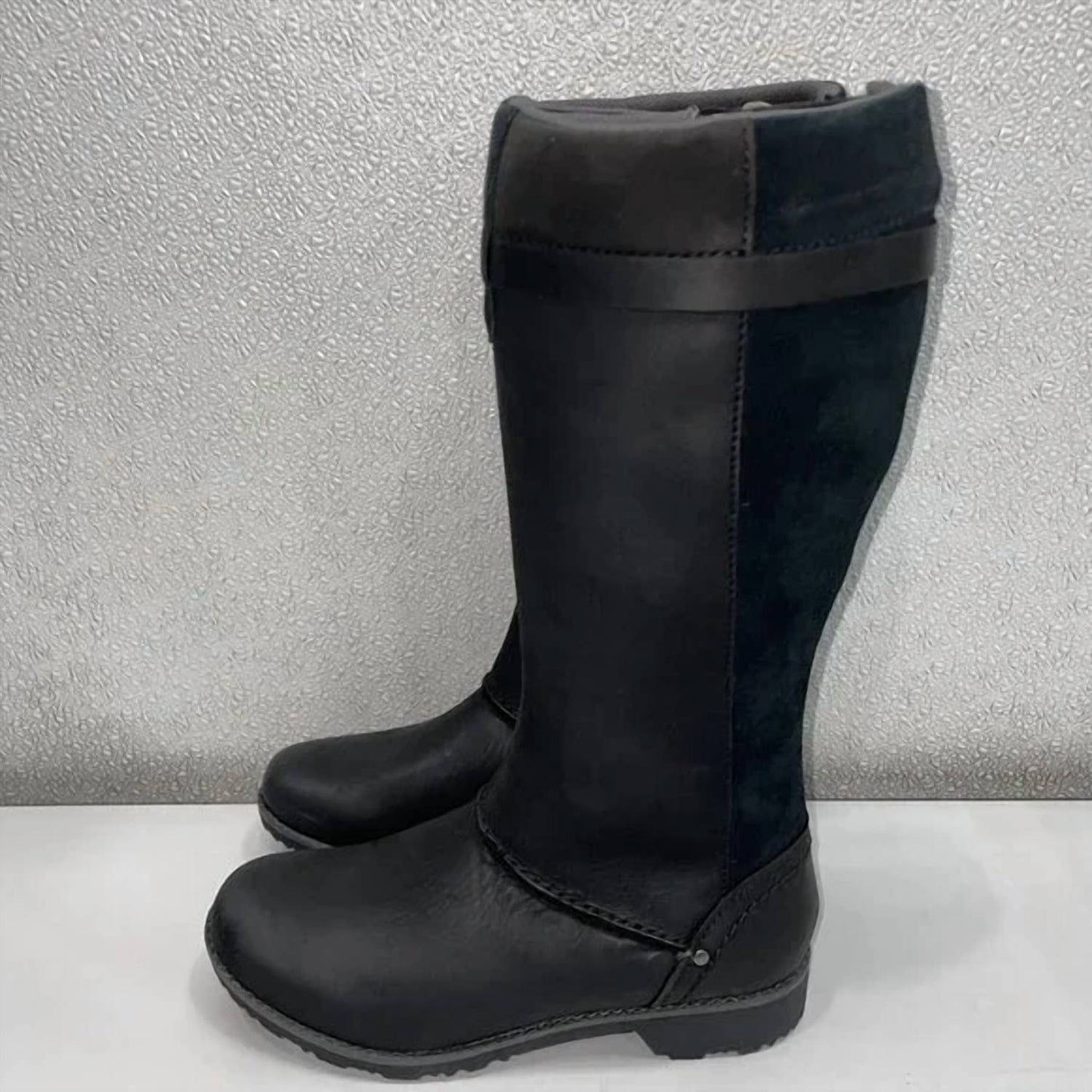 Women's Trace Leather Booties