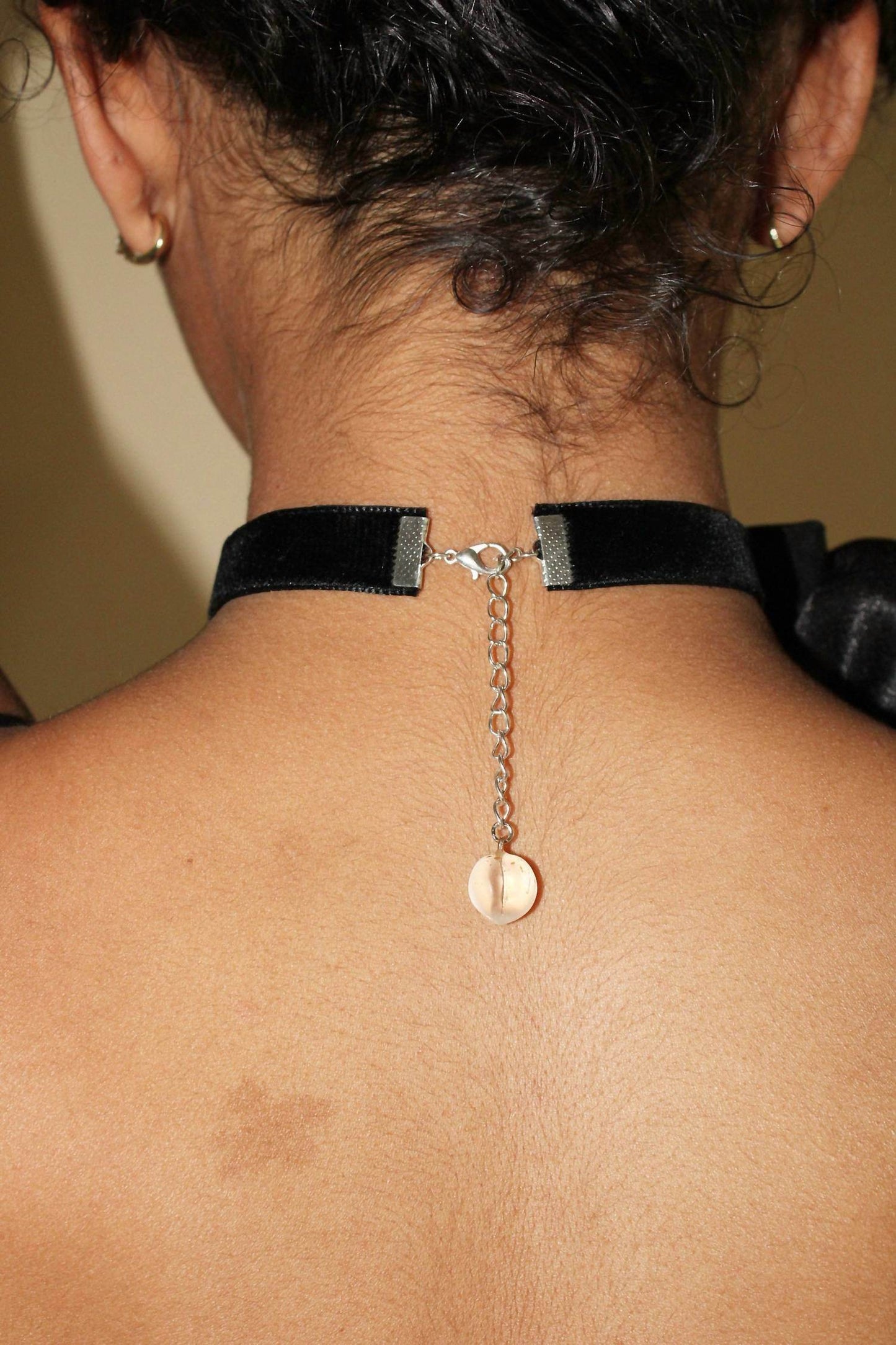 Room Shop - Women's Rosette Choker Necklace - Rack Hunt -