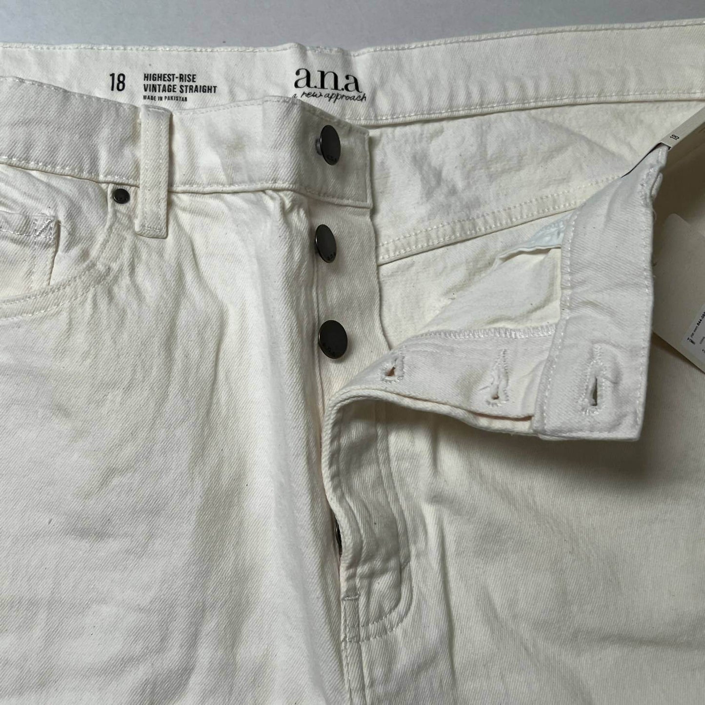 A.N.A - Women's Highest-rise Vintage Straight Jeans - Rack Hunt -