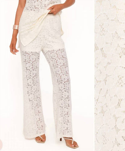 Womeon's Sammy Embroidered Set