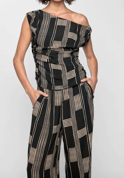 Marina Asymmetrical Top