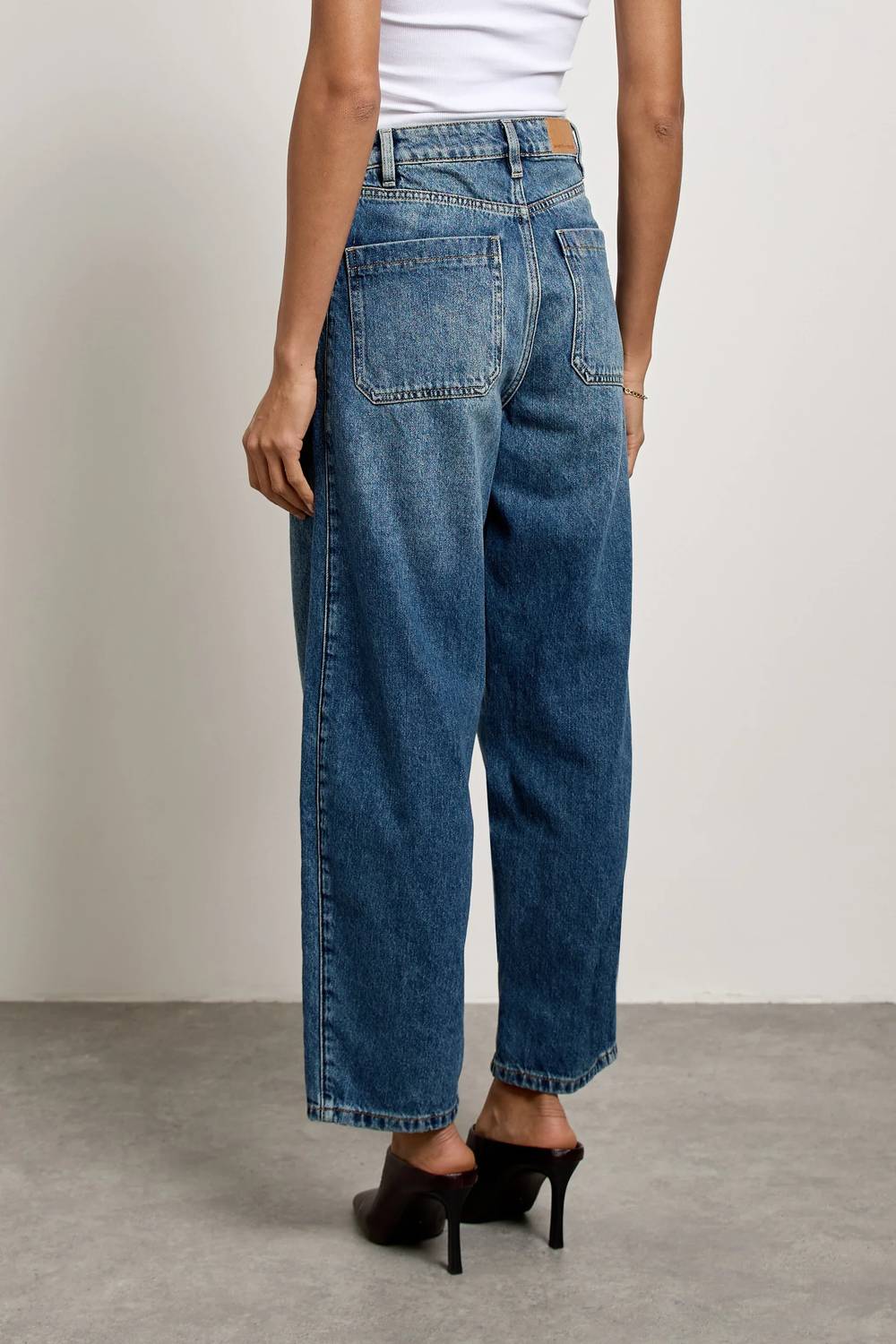 Bo Barrel Leg Jean