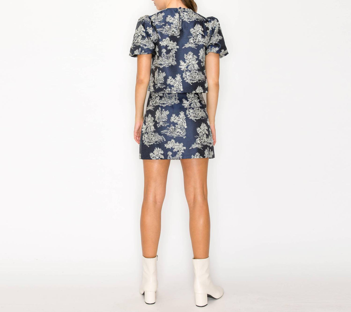 Toile Jacquard Pattern Top