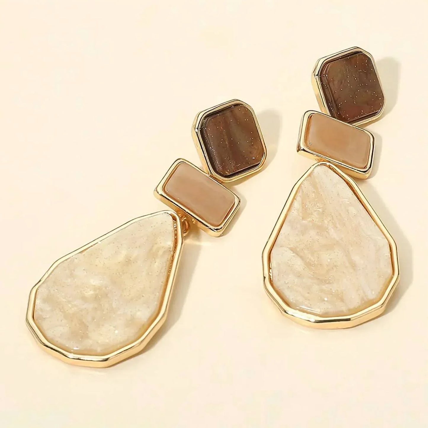 Sensibling Corp - Women's Noelle Geometric Resin Plate Drop Earrings - Rack Hunt