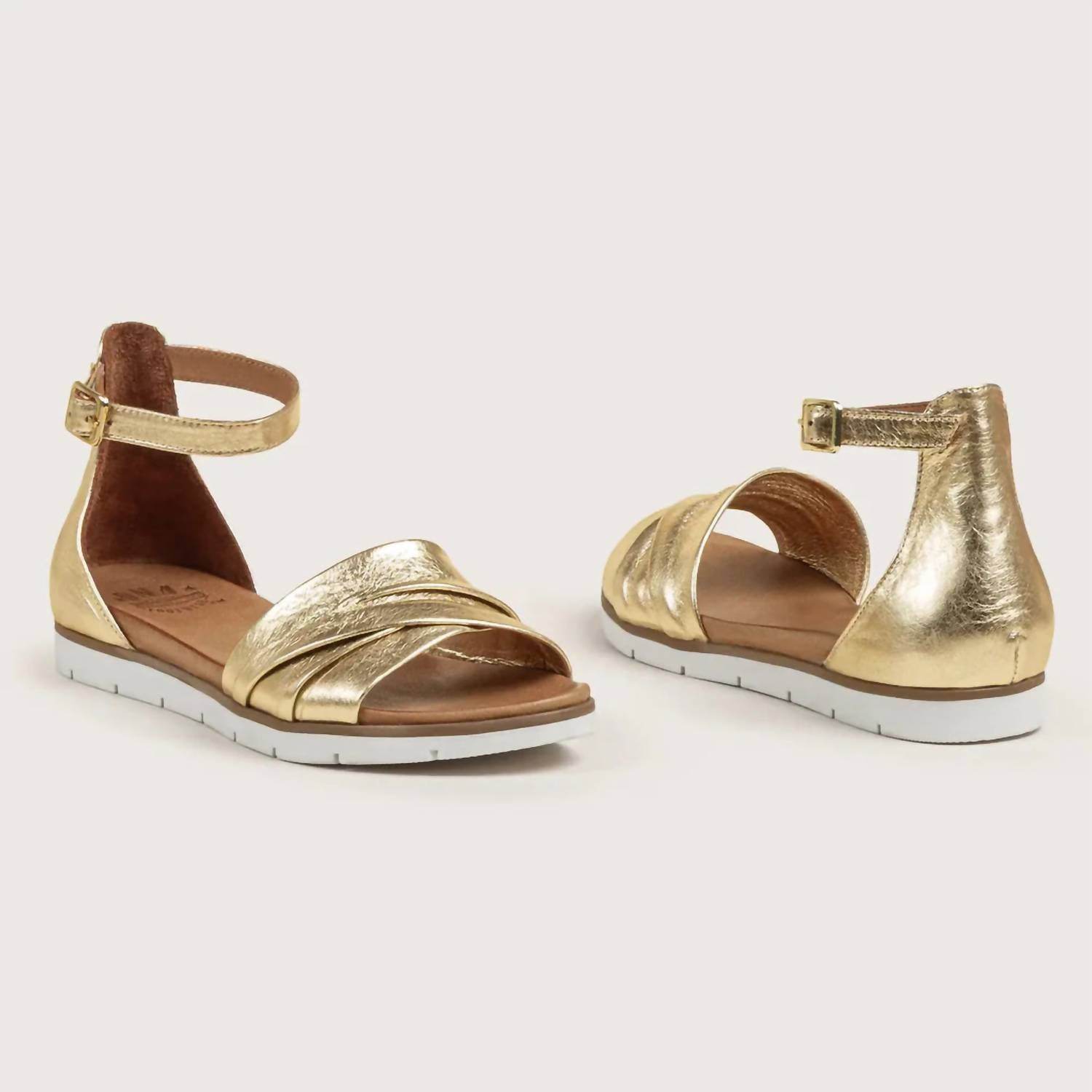DNA Footwear - Women's Leather Sandal - Rack Hunt