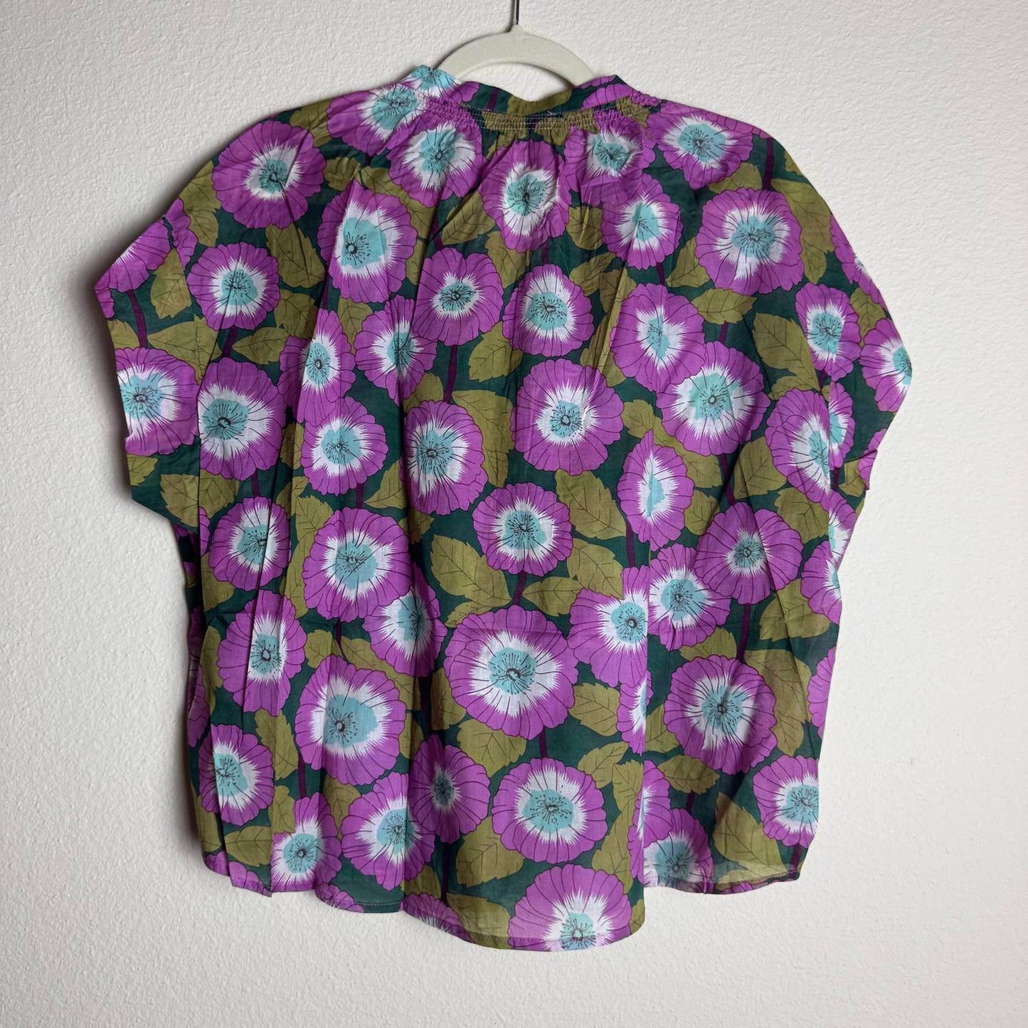 Colorblock - Floral Sleeveless Quarter Button Front Blouse - Rack Hunt -