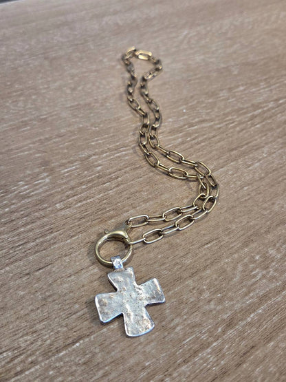 Women's Paperclip Chain Necklace And Clasp With Cross Pendant