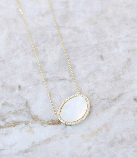 Mother of Pearl Pendant Necklace