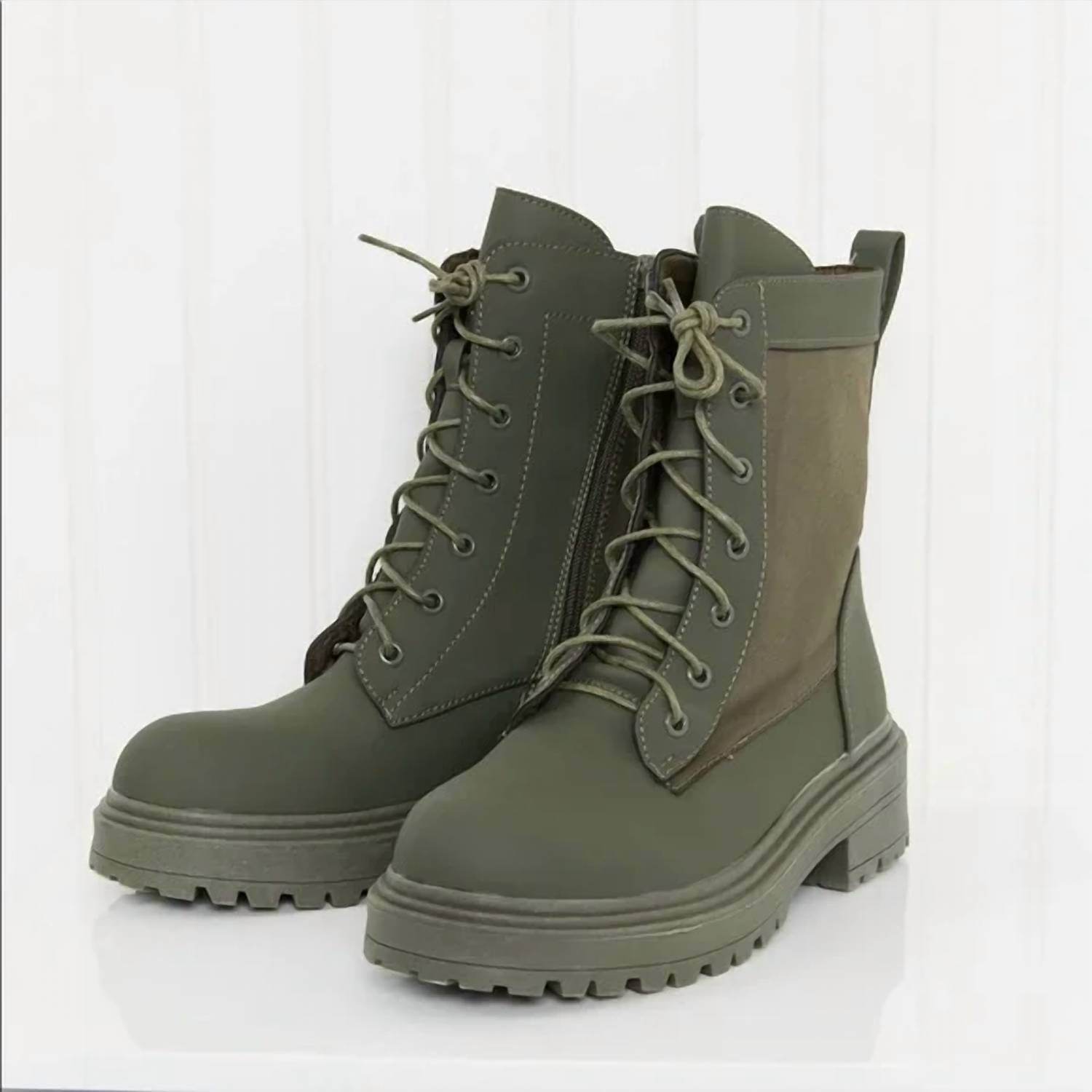 UniLady - Lace-Up Combat Booties - Rack Hunt -