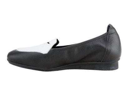 Women's Niwako Rocky Loafer