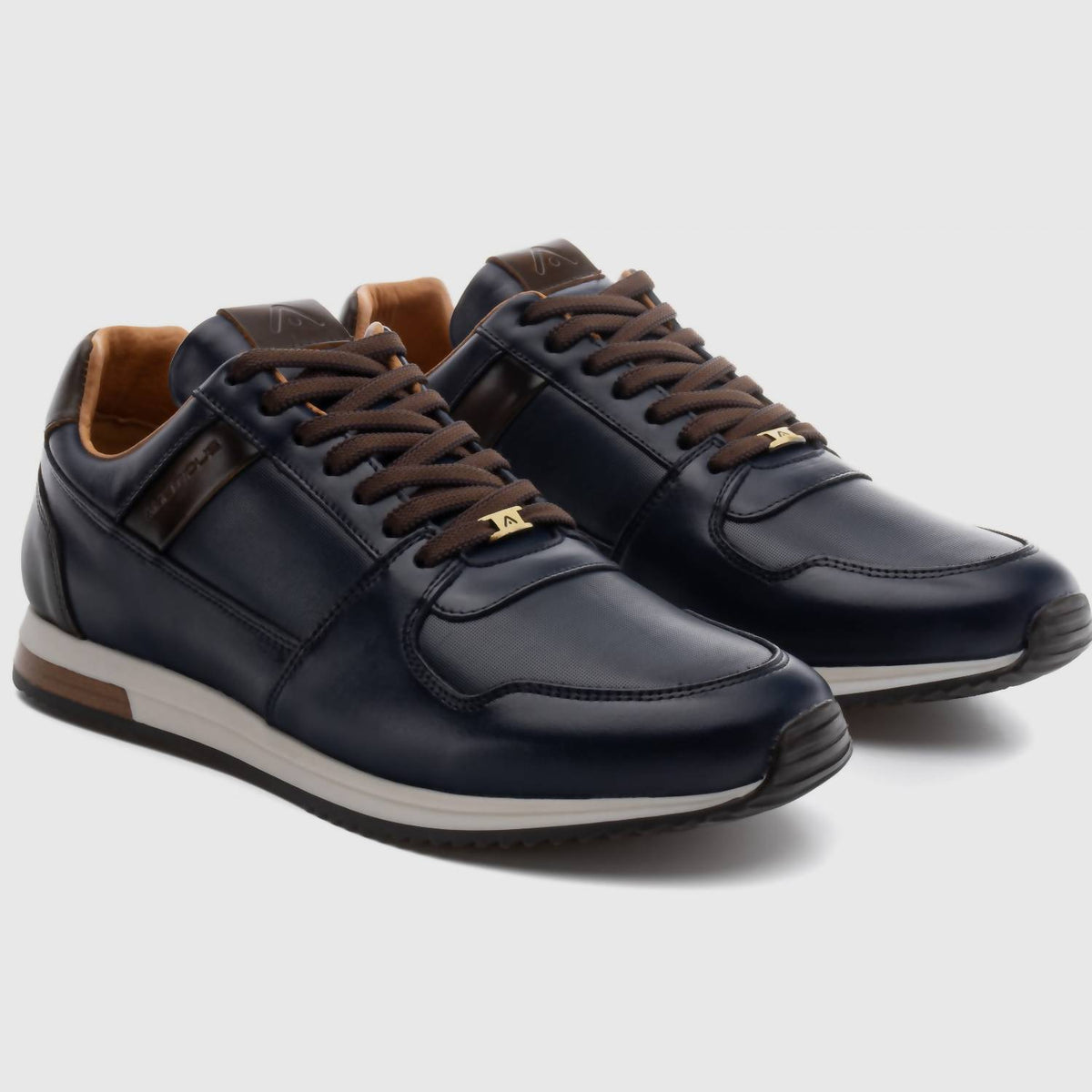 Men's Slow Classic Sneaker