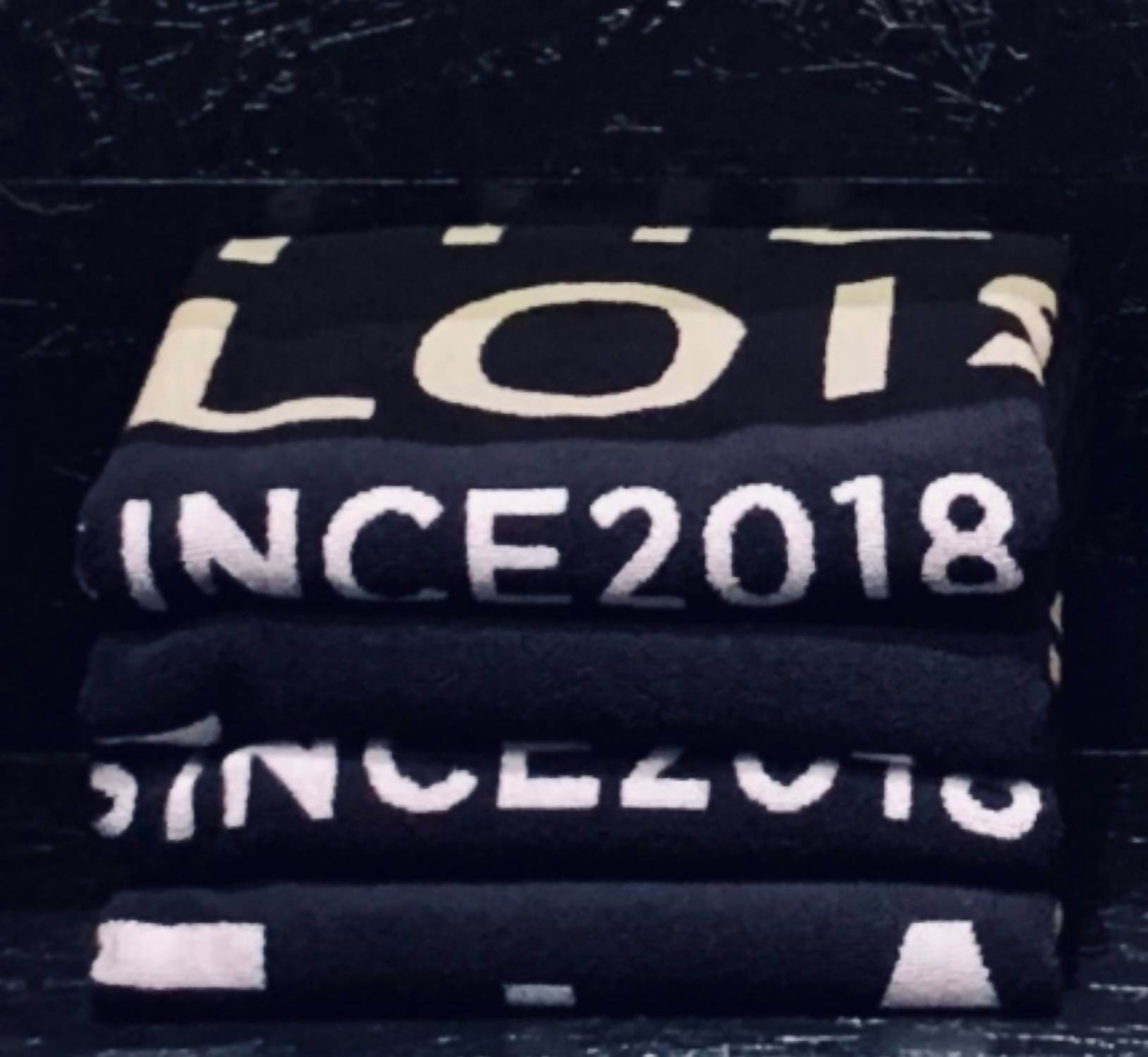 THE SOLOIST X RE:AL - Luxurious Double Looped Beach Towel - Rack Hunt -