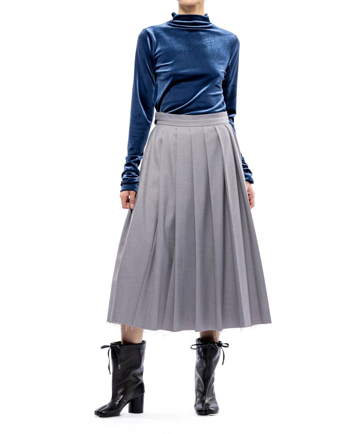 GIA PLEATED SKIRT