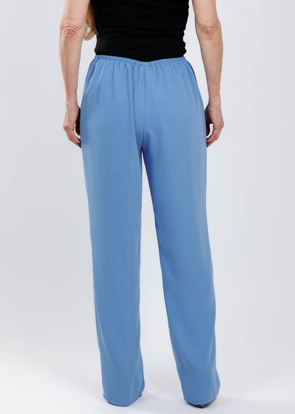 Women's Matte Crepe Straight Leg Pants