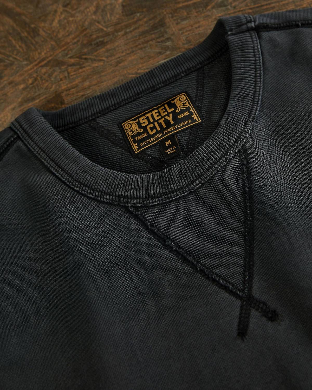 Men's Vintage Crewneck Sweatshirt