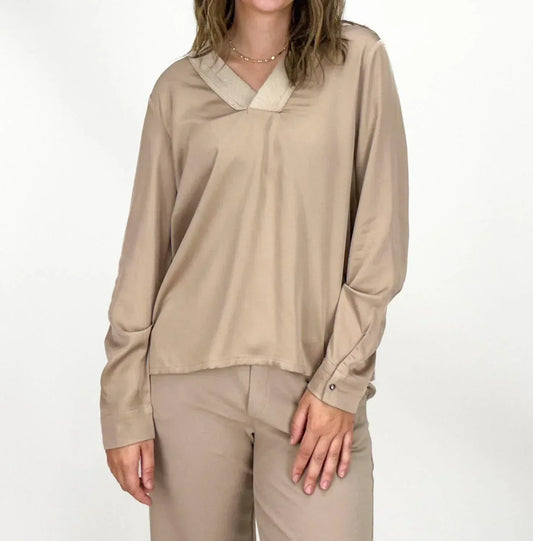 Margittes - Tori V-neck Top - Rack Hunt