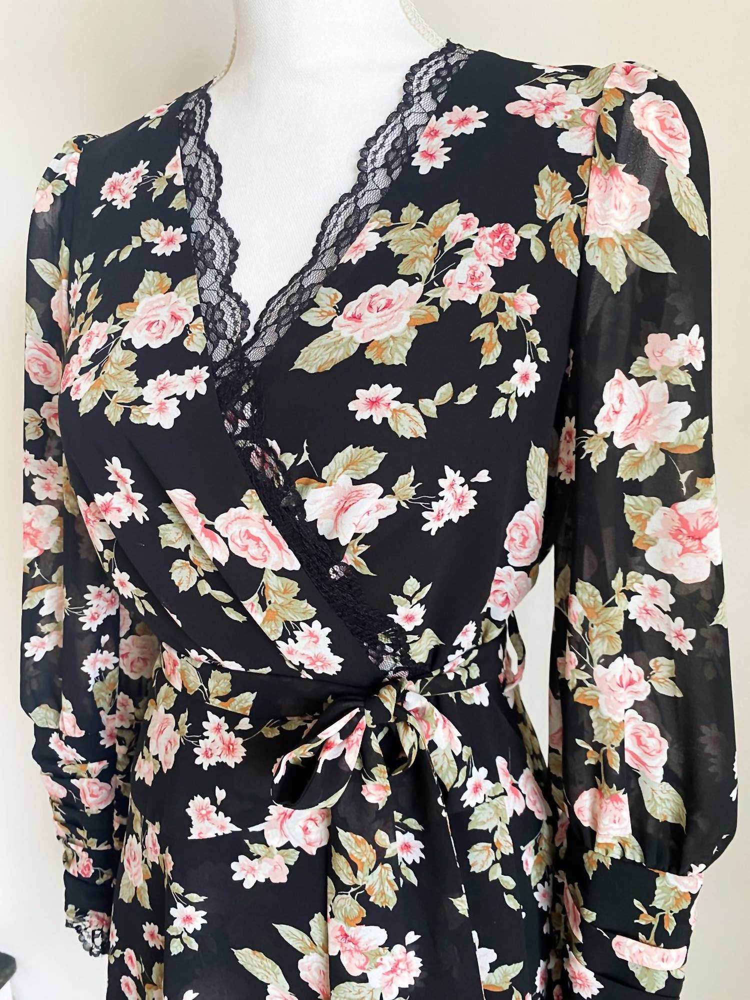 Ariti Kaziris - Women's Floral V-neck Belted Dress - Rack Hunt -